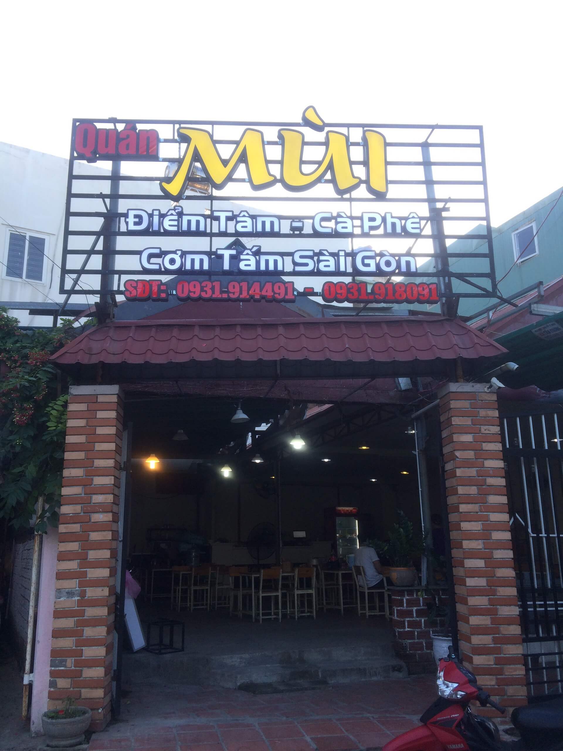 Mica chữ nổi sáng đèn 2