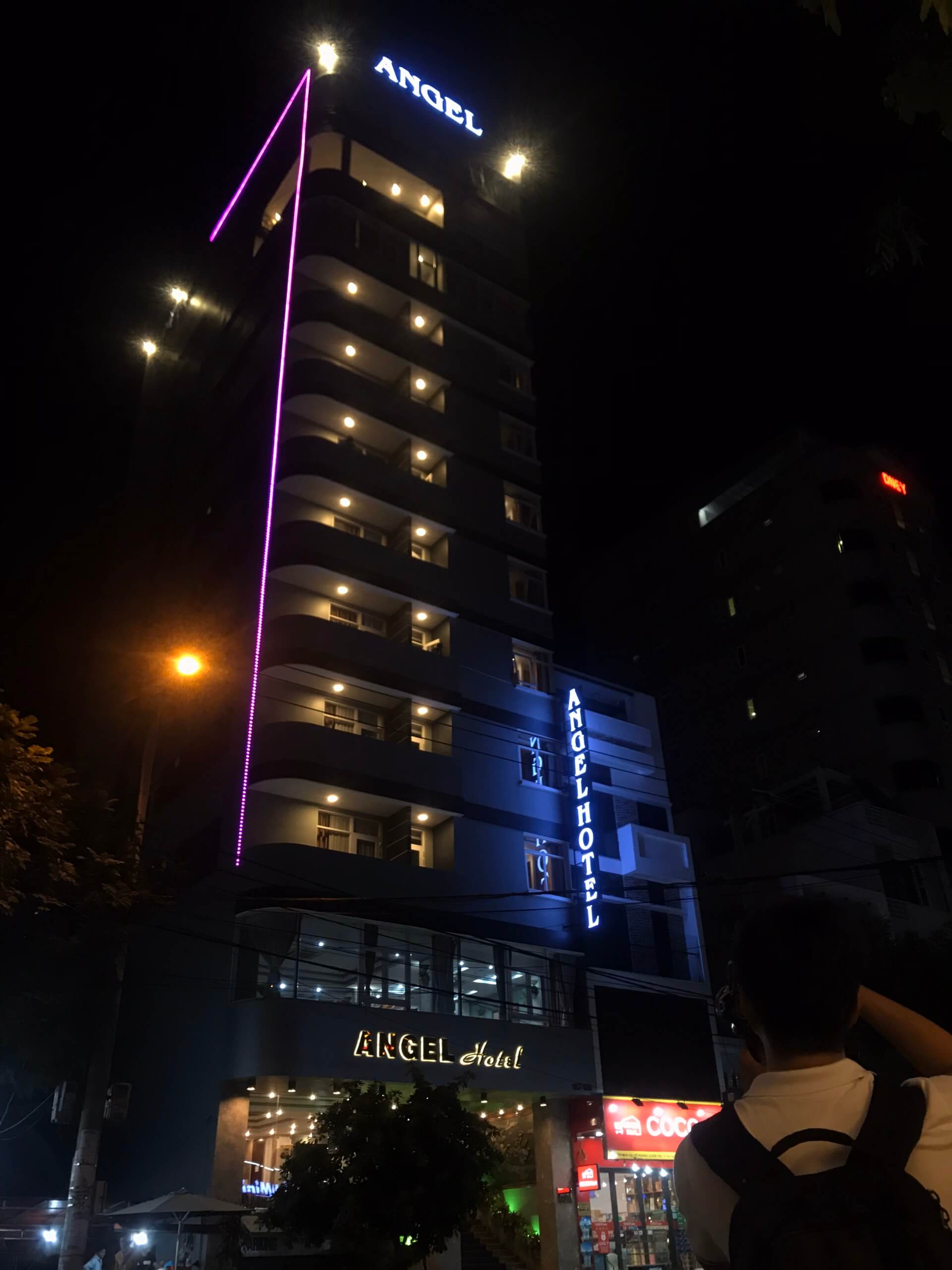 Thi công bảng hiệu trọn gói - Led trang trí toà nhà ANGEL HOTEL