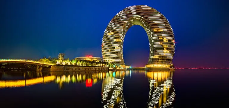 Thi công led trang trí toàn nhà 9