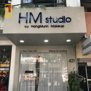 Bảng hiệu tấm xi măng - HM Studio